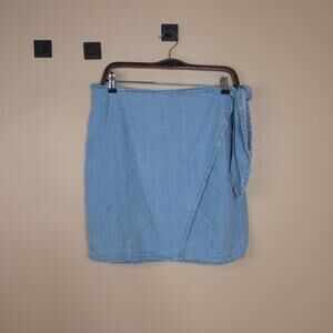Vintage California Influencer Denim Wrap Mini Skort in Light Wash Size L